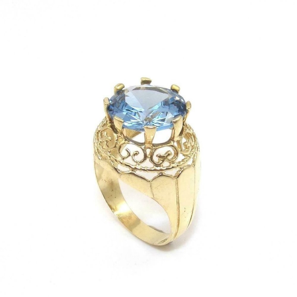 18K Yellow Gold Ring Size 6.5 Blue Topaz Solitaire Cocktail